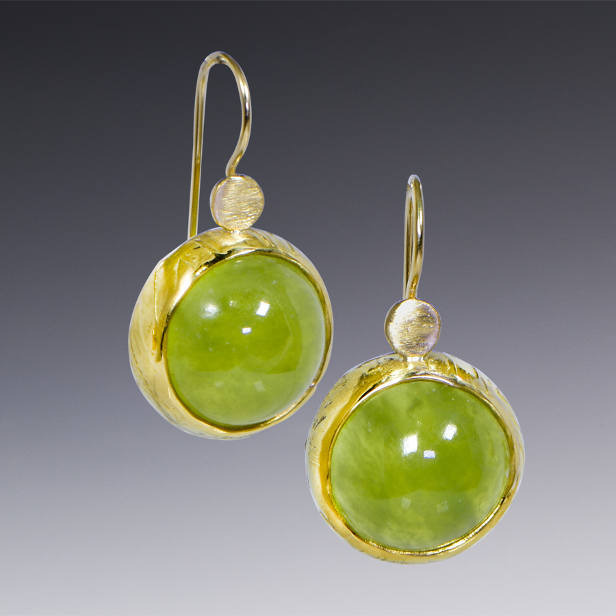 Ellen Buie Niewyk-earrings-peridot-3x3